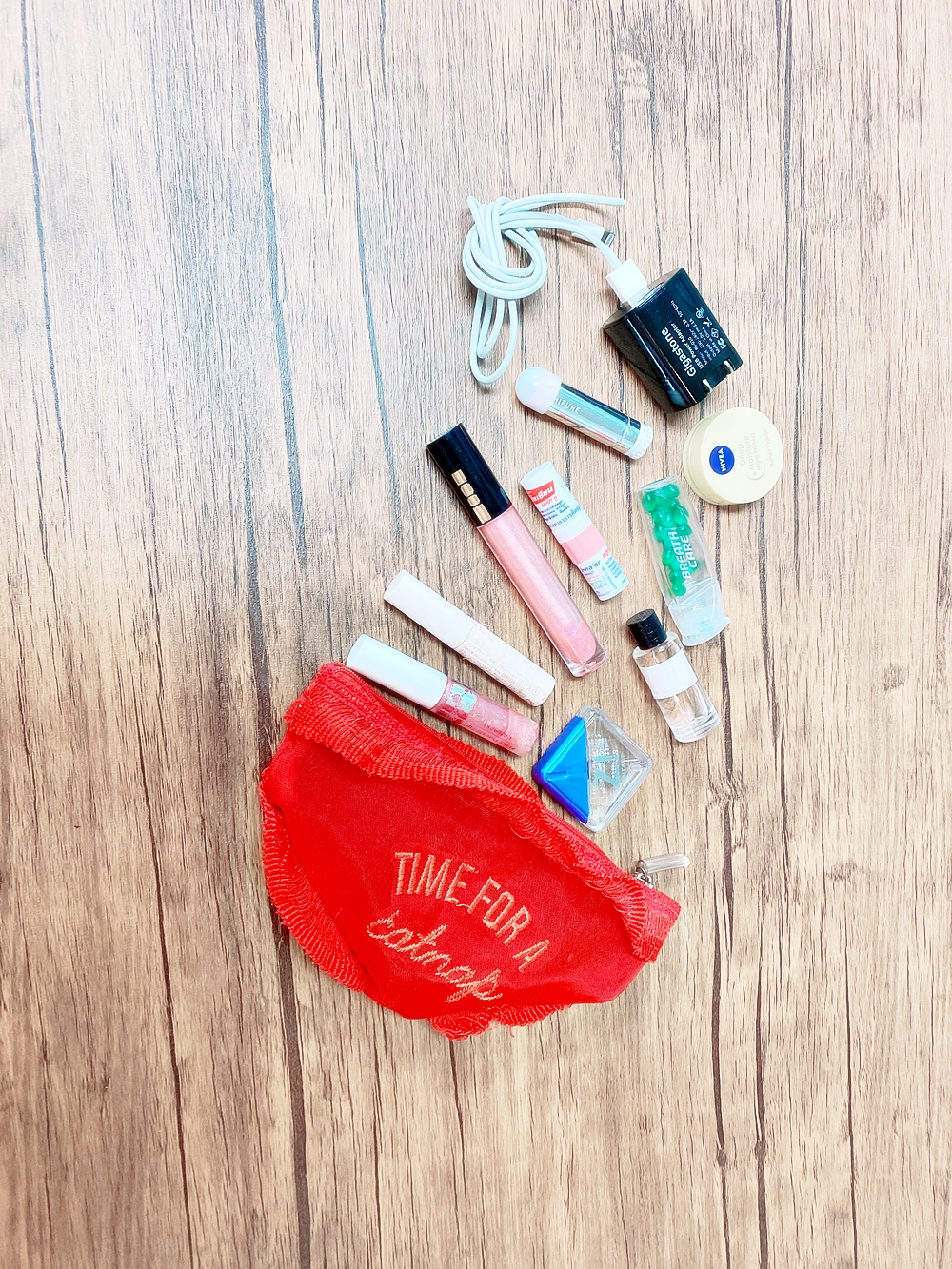 NOWSARA新藤まなみ