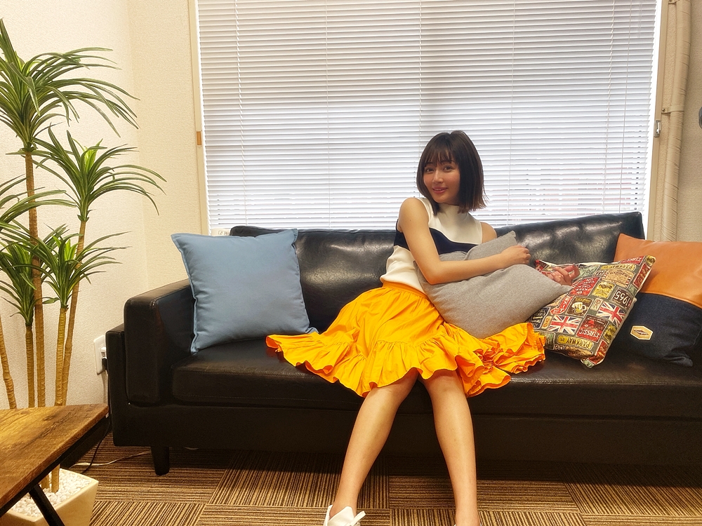 NOWSARA新藤まなみ