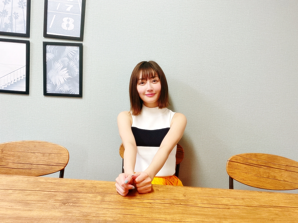 NOWSARA新藤まなみ